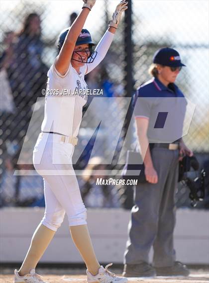 Thumbnail 2 in Pueblo Central vs. Palmer Ridge (CHSAA 4A Quarterfinal) photogallery.