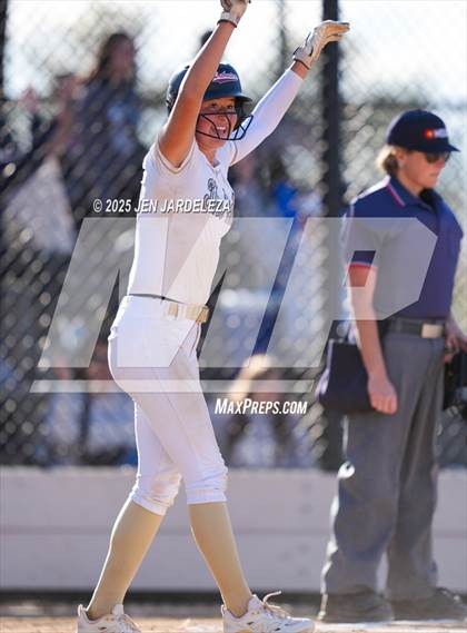 Thumbnail 3 in Pueblo Central vs. Palmer Ridge (CHSAA 4A Quarterfinal) photogallery.