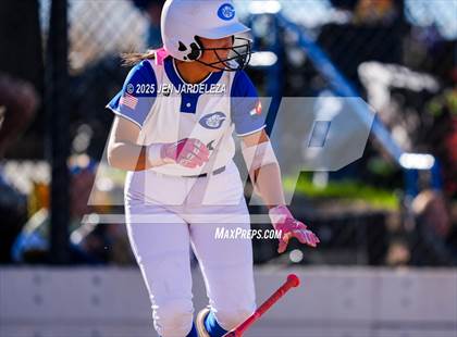 Thumbnail 3 in Pueblo Central vs. Palmer Ridge (CHSAA 4A Quarterfinal) photogallery.