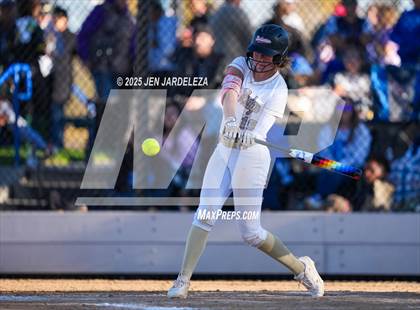 Thumbnail 3 in Pueblo Central vs. Palmer Ridge (CHSAA 4A Quarterfinal) photogallery.