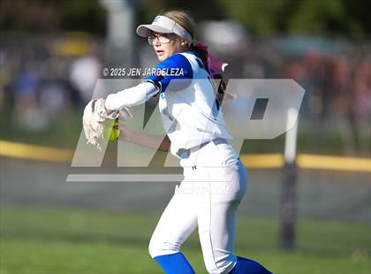 Thumbnail 2 in Pueblo Central vs. Palmer Ridge (CHSAA 4A Quarterfinal) photogallery.