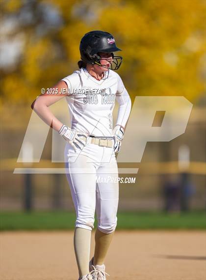 Thumbnail 3 in Pueblo Central vs. Palmer Ridge (CHSAA 4A Quarterfinal) photogallery.