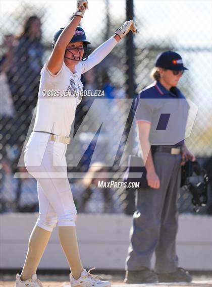 Thumbnail 1 in Pueblo Central vs. Palmer Ridge (CHSAA 4A Quarterfinal) photogallery.