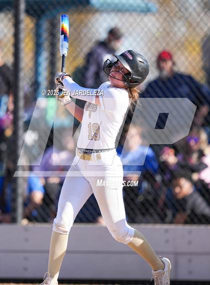 Thumbnail 3 in Pueblo Central vs. Palmer Ridge (CHSAA 4A Quarterfinal) photogallery.