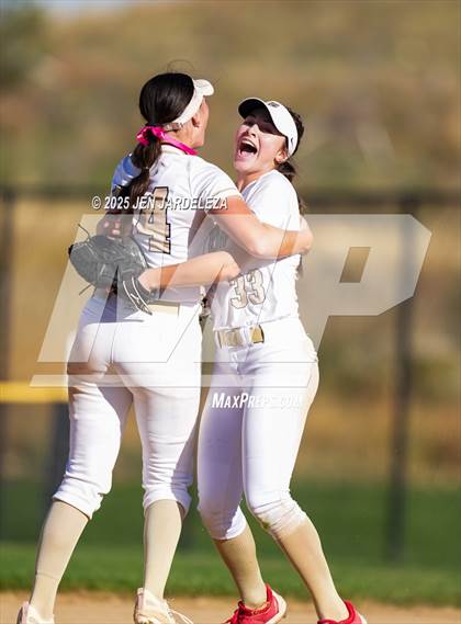 Thumbnail 3 in Pueblo Central vs. Palmer Ridge (CHSAA 4A Quarterfinal) photogallery.