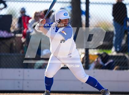 Thumbnail 2 in Pueblo Central vs. Palmer Ridge (CHSAA 4A Quarterfinal) photogallery.