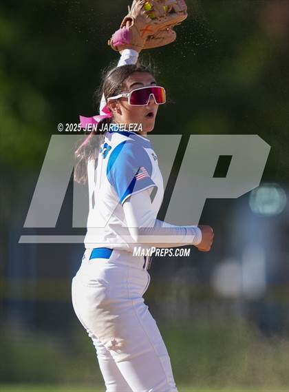 Thumbnail 2 in Pueblo Central vs. Palmer Ridge (CHSAA 4A Quarterfinal) photogallery.