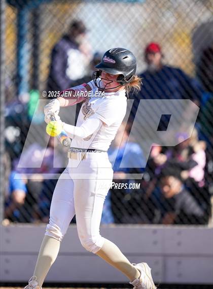 Thumbnail 3 in Pueblo Central vs. Palmer Ridge (CHSAA 4A Quarterfinal) photogallery.