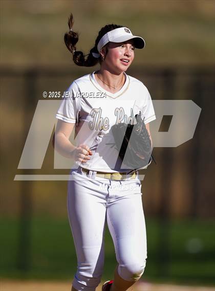 Thumbnail 2 in Pueblo Central vs. Palmer Ridge (CHSAA 4A Quarterfinal) photogallery.