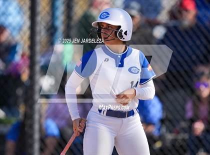 Thumbnail 3 in Pueblo Central vs. Palmer Ridge (CHSAA 4A Quarterfinal) photogallery.
