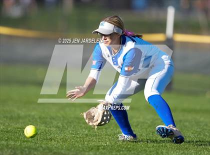 Thumbnail 1 in Pueblo Central vs. Palmer Ridge (CHSAA 4A Quarterfinal) photogallery.