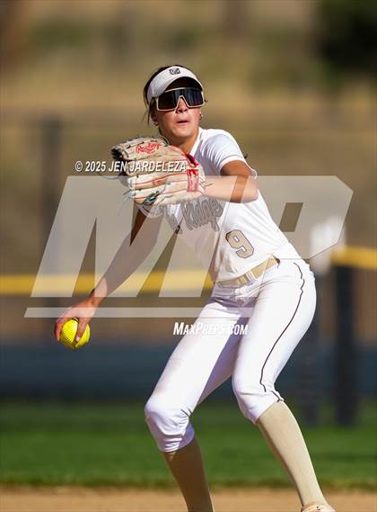 Thumbnail 1 in Pueblo Central vs. Palmer Ridge (CHSAA 4A Quarterfinal) photogallery.