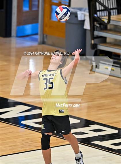 Thumbnail 3 in Lawrence North @ Noblesville photogallery.