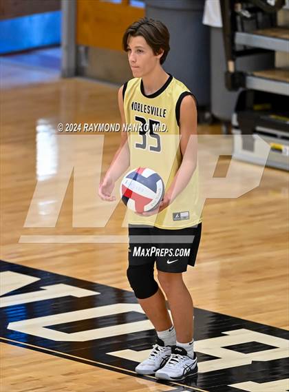 Thumbnail 1 in Lawrence North @ Noblesville photogallery.