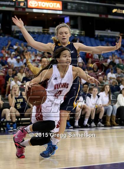 Thumbnail 2 in McClatchy vs. Oak Ridge (CIF NorCal Regional D1 Final) photogallery.