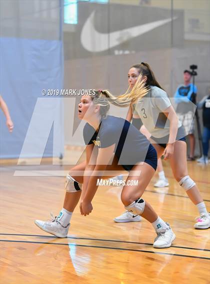 Thumbnail 2 in Desert Vista vs. Cathedral Catholic (Nike Tournament of Champions) photogallery.