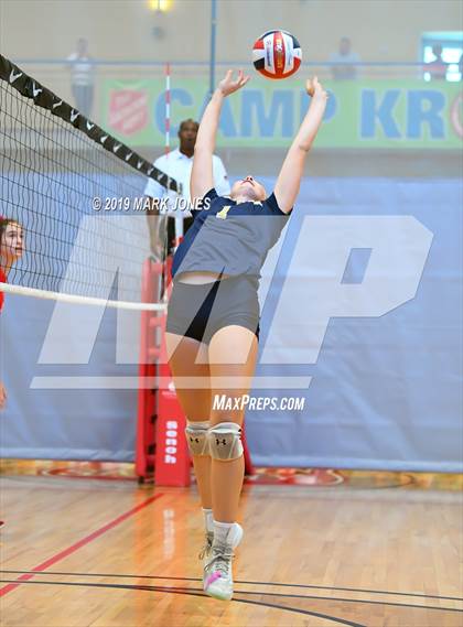 Thumbnail 3 in Desert Vista vs. Cathedral Catholic (Nike Tournament of Champions) photogallery.
