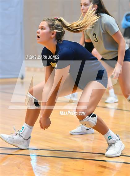 Thumbnail 1 in Desert Vista vs. Cathedral Catholic (Nike Tournament of Champions) photogallery.