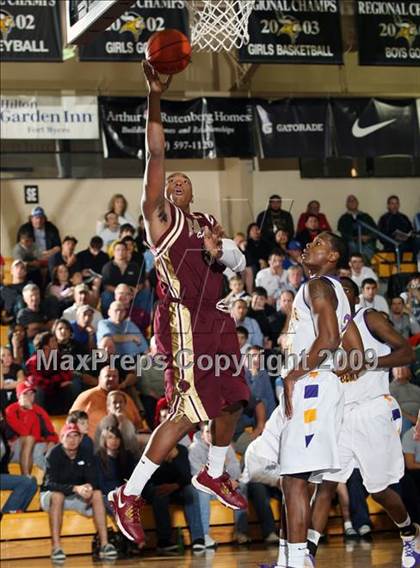 Thumbnail 3 in Montverde Academy vs. Paterson Catholic (City of Palms Classic) photogallery.