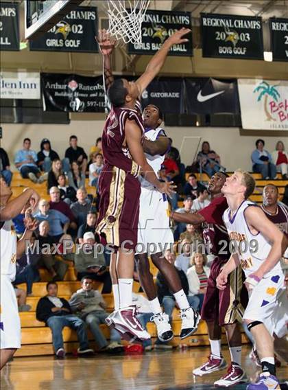 Thumbnail 1 in Montverde Academy vs. Paterson Catholic (City of Palms Classic) photogallery.