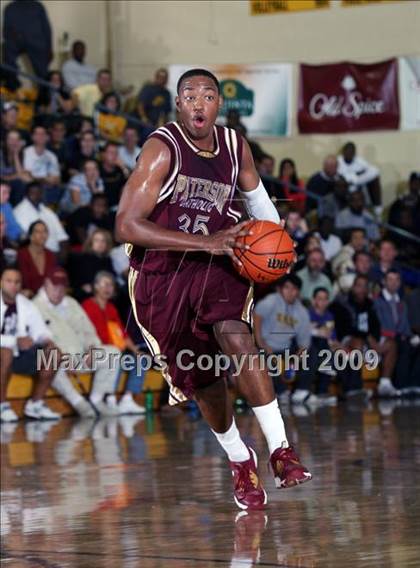 Thumbnail 2 in Montverde Academy vs. Paterson Catholic (City of Palms Classic) photogallery.