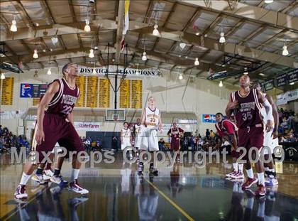 Thumbnail 1 in Montverde Academy vs. Paterson Catholic (City of Palms Classic) photogallery.
