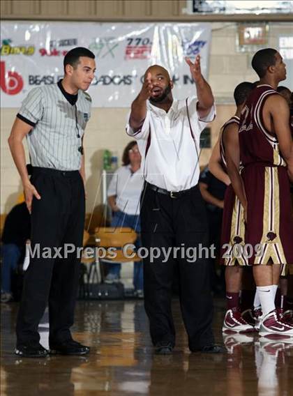 Thumbnail 3 in Montverde Academy vs. Paterson Catholic (City of Palms Classic) photogallery.