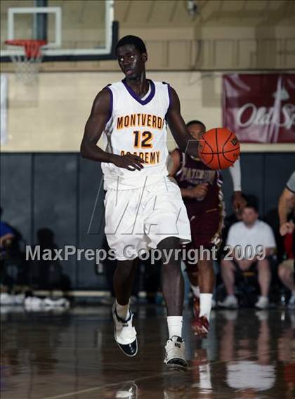Thumbnail 2 in Montverde Academy vs. Paterson Catholic (City of Palms Classic) photogallery.