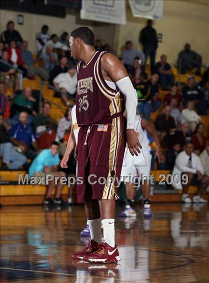 Thumbnail 2 in Montverde Academy vs. Paterson Catholic (City of Palms Classic) photogallery.