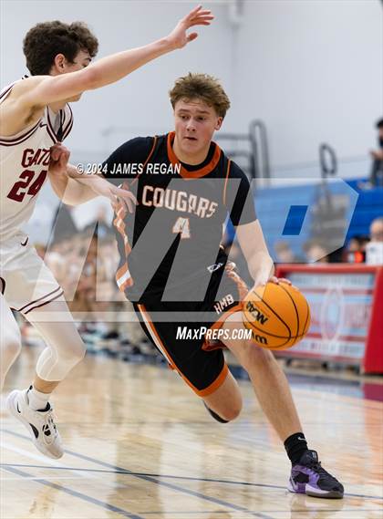 Thumbnail 3 in Half Moon Bay vs. Sacred Heart Prep (Burlingame Lions Invitational) photogallery.