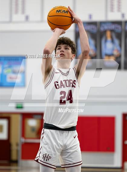 Thumbnail 2 in Half Moon Bay vs. Sacred Heart Prep (Burlingame Lions Invitational) photogallery.
