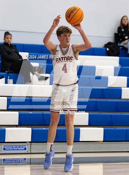 Thumbnail 3 in Half Moon Bay vs. Sacred Heart Prep (Burlingame Lions Invitational) photogallery.