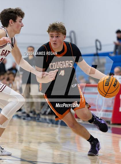 Thumbnail 2 in Half Moon Bay vs. Sacred Heart Prep (Burlingame Lions Invitational) photogallery.