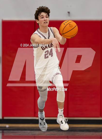 Thumbnail 3 in Half Moon Bay vs. Sacred Heart Prep (Burlingame Lions Invitational) photogallery.