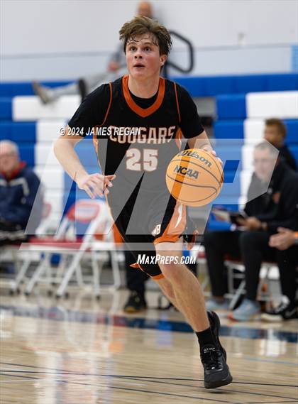 Thumbnail 2 in Half Moon Bay vs. Sacred Heart Prep (Burlingame Lions Invitational) photogallery.
