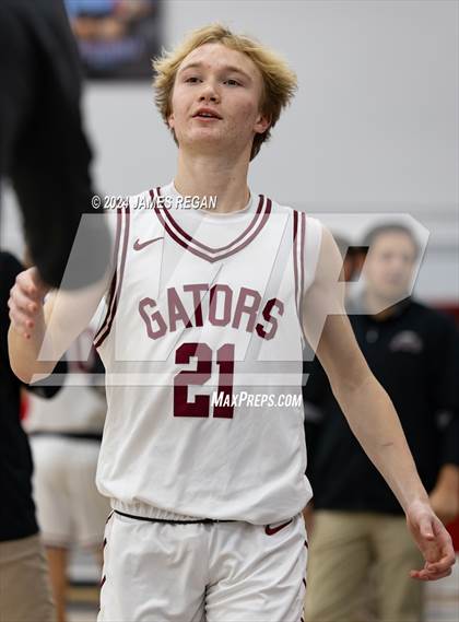 Thumbnail 2 in Half Moon Bay vs. Sacred Heart Prep (Burlingame Lions Invitational) photogallery.