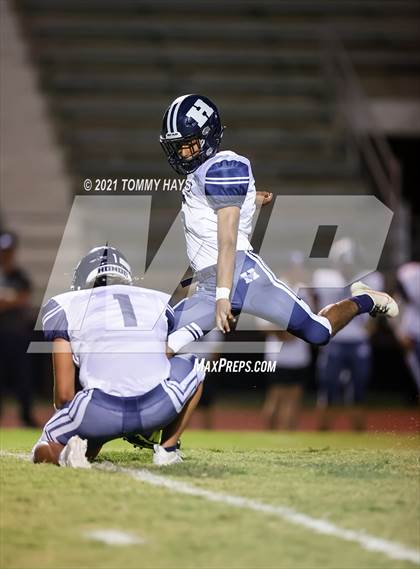 Thumbnail 1 in Hondo @ Uvalde photogallery.