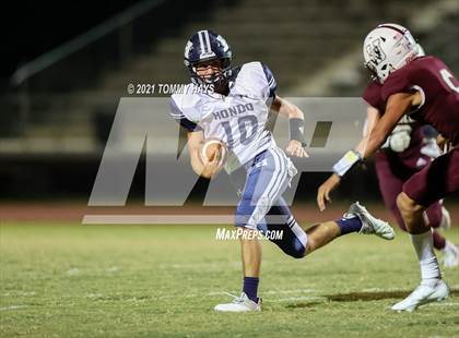 Thumbnail 1 in Hondo @ Uvalde photogallery.