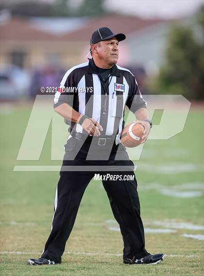Thumbnail 1 in Hondo @ Uvalde photogallery.