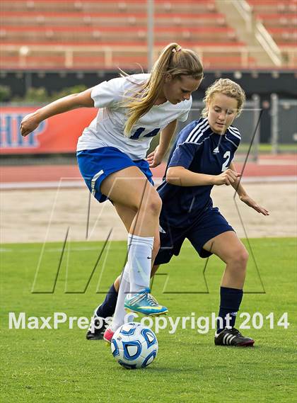 Thumbnail 3 in Community School of Davidson vs. East Carteret (NCHSAA 1A Final) photogallery.