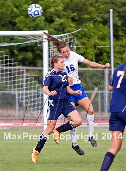 Thumbnail 3 in Community School of Davidson vs. East Carteret (NCHSAA 1A Final) photogallery.