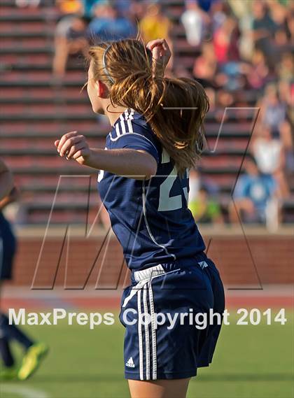 Thumbnail 3 in Community School of Davidson vs. East Carteret (NCHSAA 1A Final) photogallery.