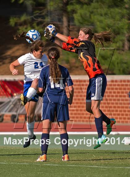 Thumbnail 3 in Community School of Davidson vs. East Carteret (NCHSAA 1A Final) photogallery.
