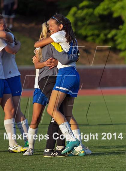 Thumbnail 2 in Community School of Davidson vs. East Carteret (NCHSAA 1A Final) photogallery.