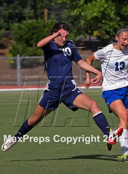 Thumbnail 1 in Community School of Davidson vs. East Carteret (NCHSAA 1A Final) photogallery.