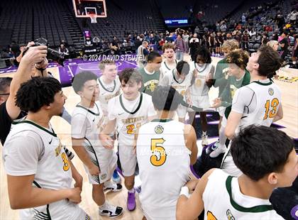 Thumbnail 3 in Chatsworth vs. Monterey (CIF State D4 Final) photogallery.