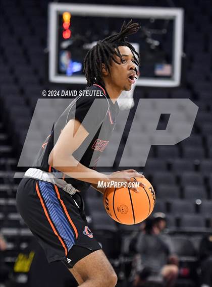 Thumbnail 3 in Chatsworth vs. Monterey (CIF State D4 Final) photogallery.