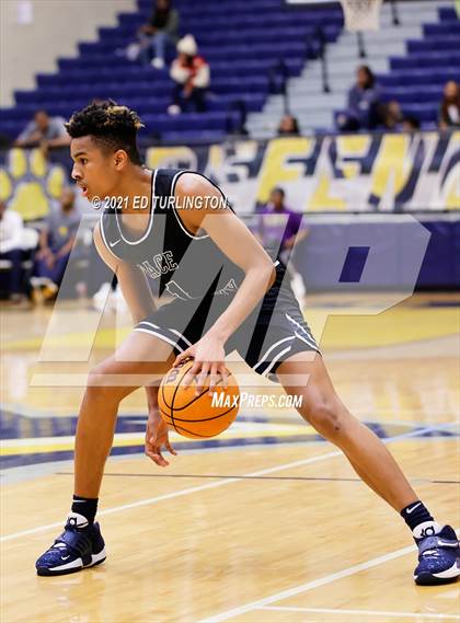 Thumbnail 3 in East Coweta vs. Pace Academy (Tournament of Champions Holiday Classic) photogallery.
