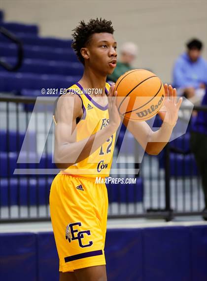 Thumbnail 2 in East Coweta vs. Pace Academy (Tournament of Champions Holiday Classic) photogallery.
