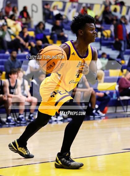 Thumbnail 2 in East Coweta vs. Pace Academy (Tournament of Champions Holiday Classic) photogallery.
